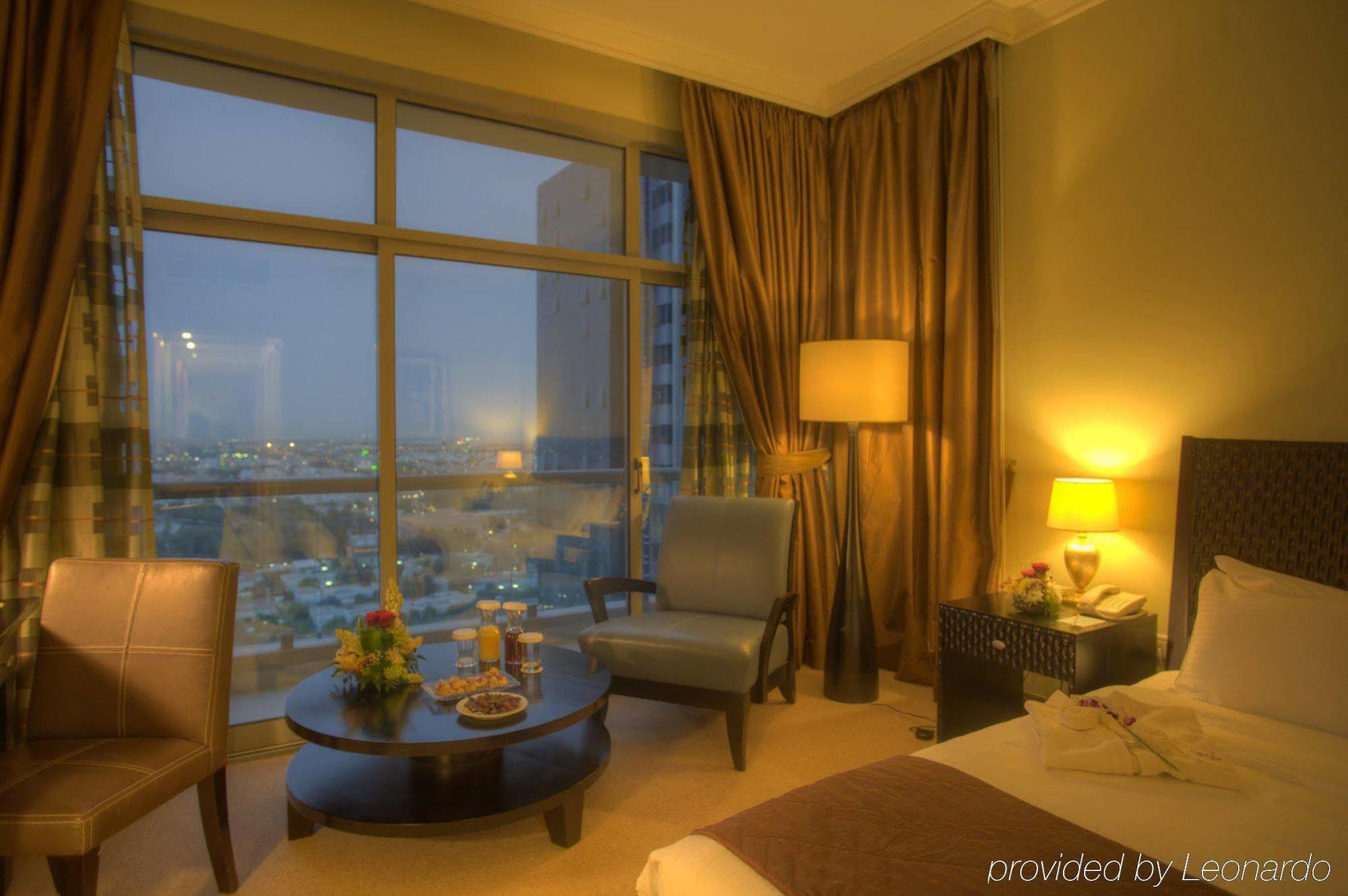 Hotel Oryx 4*