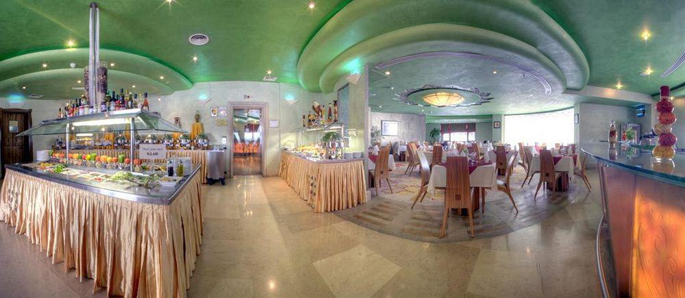 Oryx Hotel